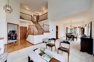 435 Oak Grove Cir, Wauconda, IL 60084 - Photo 6