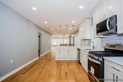 4540 N Menard Avenue, Chicago, IL 60630 - Photo 6
