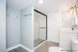 4540 N Menard Ave, Chicago, IL 60630 - Photo 30