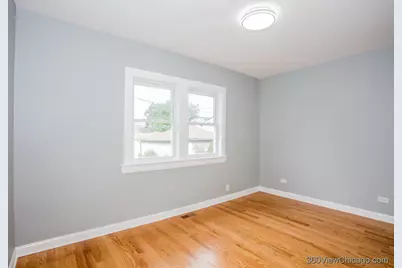 4540 N Menard Avenue, Chicago, IL 60630 - Photo 12