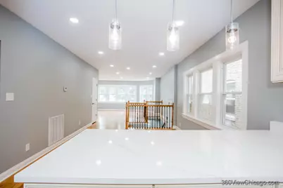 4540 N Menard Avenue, Chicago, IL 60630 - Photo 8