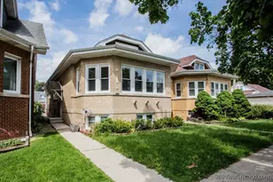 4540 N Menard Ave, Chicago, IL 60630 - Photo 2
