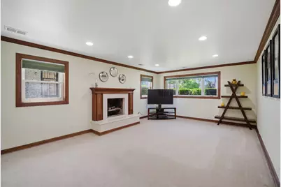 9523 Laramie Avenue, Skokie, IL 60077 - Photo 12