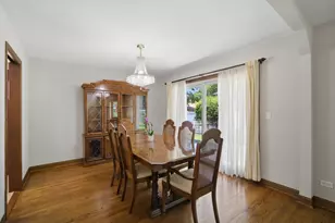 9523 Laramie Ave, Skokie, IL 60077 - Photo 6