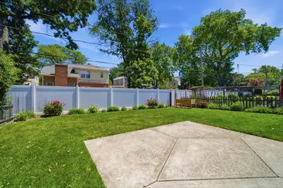 9523 Laramie Avenue, Skokie, IL 60077 - Photo 24
