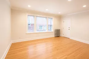 2044 W Farragut Ave, Chicago, IL 60625 - Photo 4