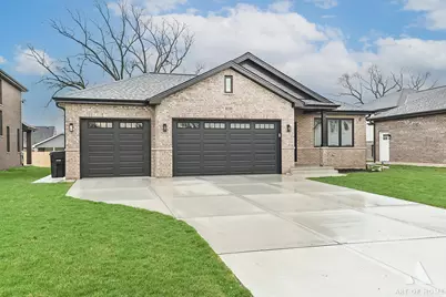 8039 S 85th Court, Justice, IL 60458 - Photo 2