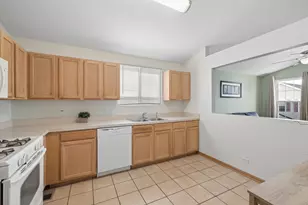 814 Symphony Dr, Aurora, IL 60504 - Photo 8