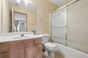 814 Symphony Dr, Aurora, IL 60504 - Photo 22