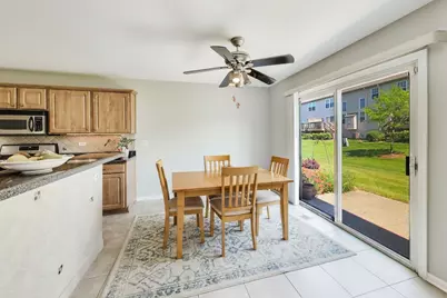 315 Poplar Court, Lindenhurst, IL 60046 - Photo 10