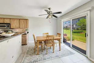 315 Poplar Ct, Lindenhurst, IL 60046 - Photo 10