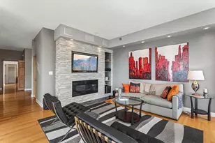 41 E 8th St, Chicago, IL 60605 - Photo 2