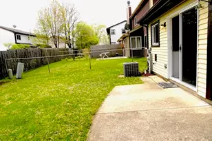 525 Commanche Trail, Wheeling, IL 60090 - Photo 14