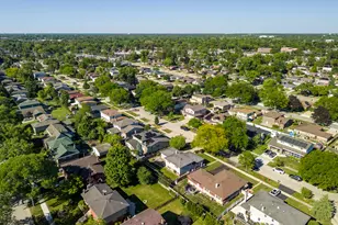 72 Marina Dr, Des Plaines, IL 60016 - Photo 32