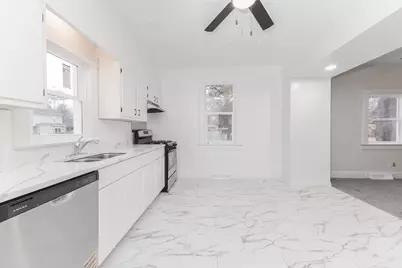 220 W Bennett Street, Pontiac, IL 61764 - Photo 18