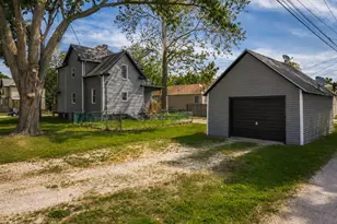 220 W Bennett St, Pontiac, IL 61764 - Photo 40