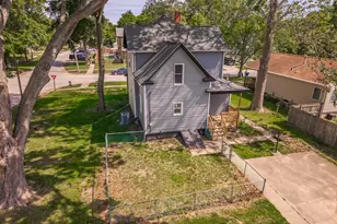 220 W Bennett St, Pontiac, IL 61764 - Photo 38