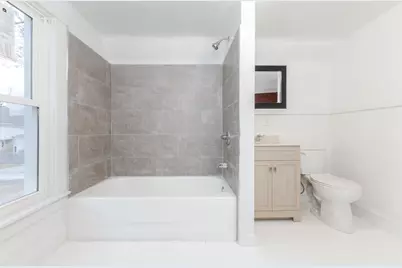 220 W Bennett Street, Pontiac, IL 61764 - Photo 30