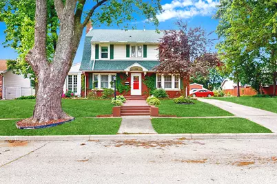 186 N Du Bois Avenue, Elgin, IL 60123 - Photo 1