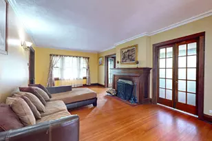 186 N Du Bois Ave, Elgin, IL 60123 - Photo 2