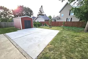 186 N Du Bois Ave, Elgin, IL 60123 - Photo 34