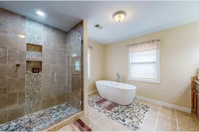 186 N Du Bois Avenue, Elgin, IL 60123 - Photo 14