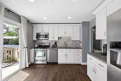 7025 Roberts Drive, Woodridge, IL 60517 - Photo 8