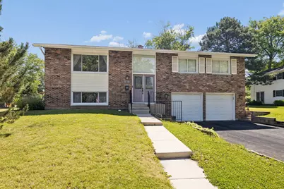 7025 Roberts Drive, Woodridge, IL 60517 - Photo 1