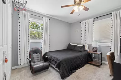 7025 Roberts Drive, Woodridge, IL 60517 - Photo 14