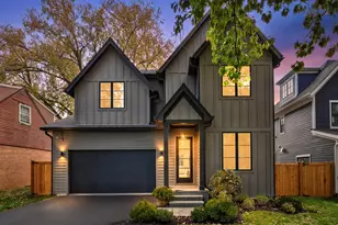1917 Washington Ave, Wilmette, IL 60091 - Photo 2