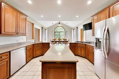 214 Red Bud Circle, Sleepy Hollow, IL 60118 - Photo 14