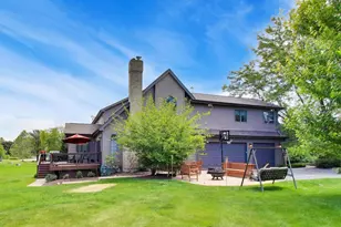 214 Red Bud Cir, Sleepy Hollow, IL 60118 - Photo 46