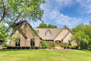 214 Red Bud Cir, Sleepy Hollow, IL 60118 - Photo 1