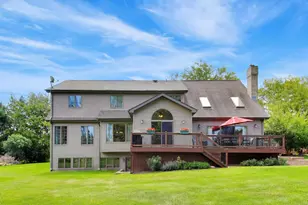 214 Red Bud Cir, Sleepy Hollow, IL 60118 - Photo 48