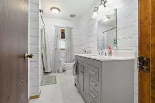 705 Eastview Dr, Mclean, IL 61754 - Photo 14