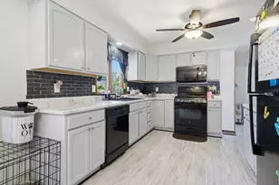 705 Eastview Dr, Mclean, IL 61754 - Photo 10