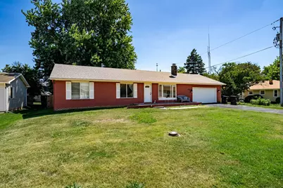 705 Eastview Drive, Mclean, IL 61754 - Photo 2
