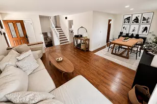 661 N Wren Ave, Palatine, IL 60067 - Photo 4