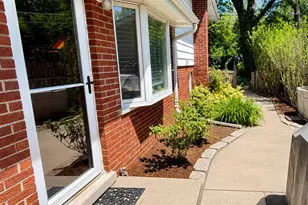 661 N Wren Ave, Palatine, IL 60067 - Photo 18