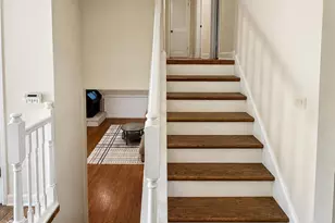 661 N Wren Ave, Palatine, IL 60067 - Photo 8