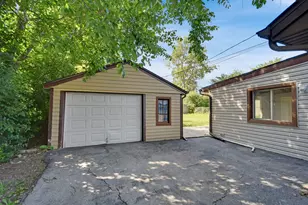 111 Shabbona Dr, Park Forest, IL 60466 - Photo 20