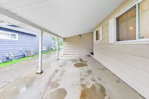 920 Pleasant Dr, Addison, IL 60101 - Photo 4