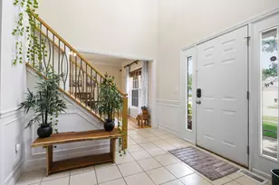2101 Crossgate Ct, Champaign, IL 61822 - Photo 4