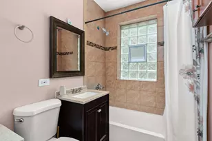 [Address not provided], Elmwood Park, IL 60707 - Photo 26