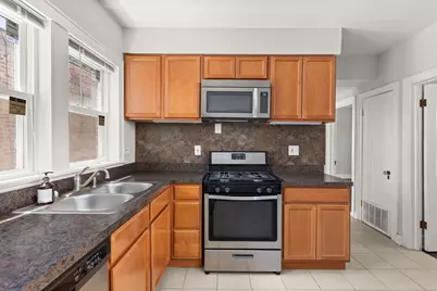 [Address not provided], Elmwood Park, IL 60707 - Photo 32