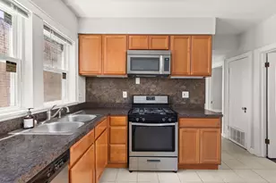 [Address not provided], Elmwood Park, IL 60707 - Photo 32