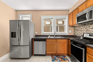 [Address not provided], Elmwood Park, IL 60707 - Photo 18