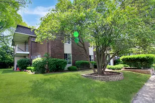 845 Miller Ln, Buffalo Grove, IL 60089 - Photo 1