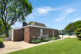 845 Miller Ln, Buffalo Grove, IL 60089 - Photo 20