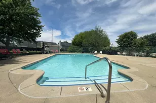 845 Miller Ln, Buffalo Grove, IL 60089 - Photo 18